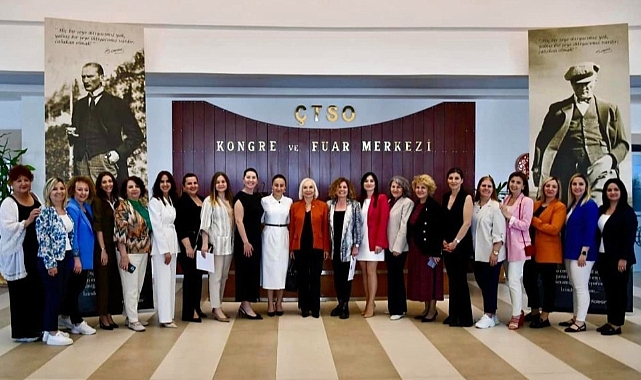 CUMHURİYETİMİZİN 100. YILINDA "100 ÖĞRENCİ 100 KADIN GİRİŞİMCİ” PROJESİ SUNUMU GERÇEKLEŞTİRİLDİ