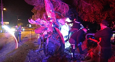 Ezine Tavaklı'da Trafik kazası 2 Ölü