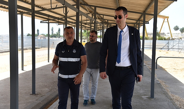 Çanakkale'de Kurban Satış ve Kesim Alanında Hazırlık Çalışmaları Devam Ediyor