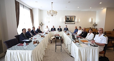 Ege Kıyısı İllerin Valilerince Düzensiz göçle mücadele toplantısı gerçekleştirildi