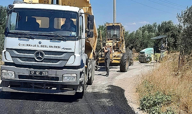 Ayvacık Köy yollarında onarım çalışması