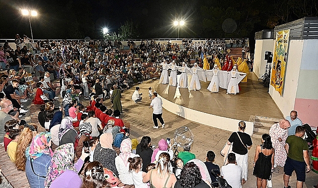 Biga Belediyesi Uluslararası Halk Oyunları Festivali sona erdi