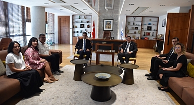 Çanakkale'de Ücretsiz HPV Aşısı için İmzalar Atıldı