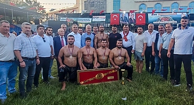 Tarihi Geleneksel Çardak Güreşlerinde Başpehlivan Aktürk Oldu