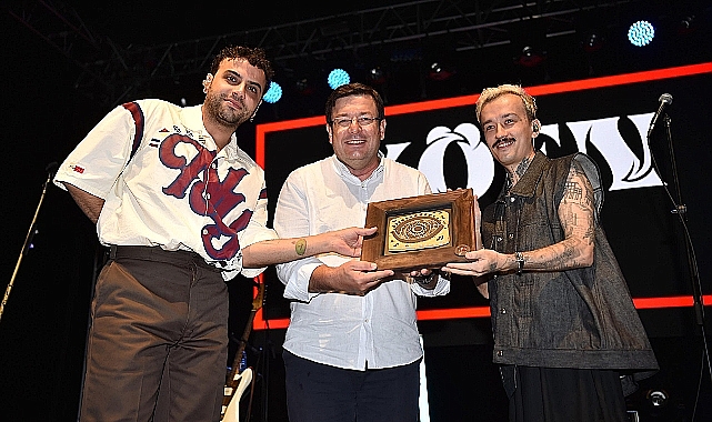 Troia Festivali sona erdi