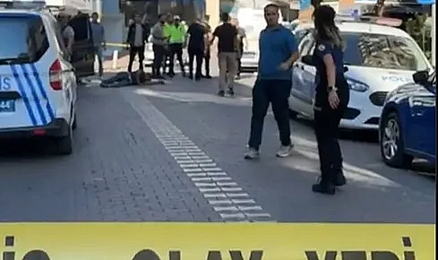 Anafartalar Polis Merkezinin Önünde Silahlı Çatışma