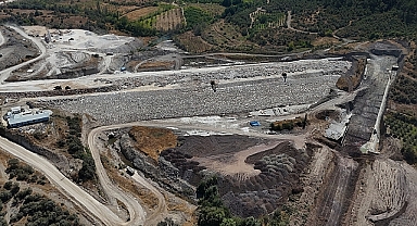  Bayramiç Karaköy Barajı'nın tamamlanmasıyla 9 bin 380 dekar tarım arazisi sulanacak.
