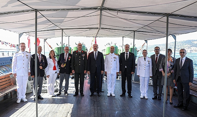 Çanakkale'de Preveze Deniz Zaferi Törenle Kutlandı