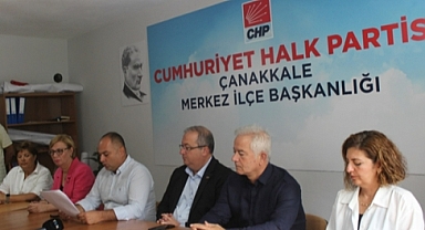 CHP Eş Zamanlı Basın Açıklaması Yaparak, Okullardaki Eksiklikleri Gündeme Getirdi