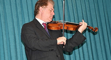 Dünyaca Ünlü Türk Kemancı ÇOMÜ Nedime Hanım Konağında Konser Verdi