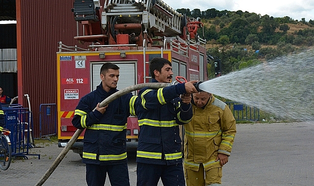 Lapseki Belediyesinden Yangına Müdahale Eğitimi