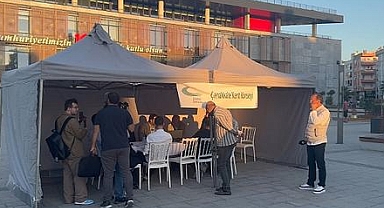 Çanakkale Kent Konseyi binasına kilit vuruldu: Yeni Yönetim Kurulu Çadır Kurdu!