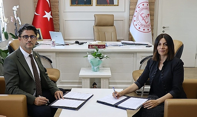 ÇOMÜ İle İl Milli Eğitim Müdürlüğü Arasında Öğretmen Akademileri Protokolü İmzalandı