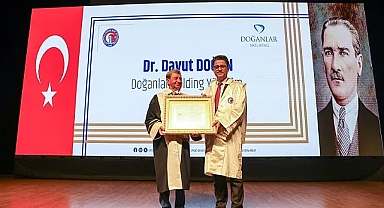 Davut Doğan'a Fahri Doktora diploması