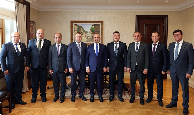 Turan, '' Ezine, Türkiye’ye mal olmuş marka ilçelerimizden biri''.