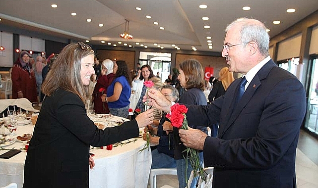 Vali Toraman, Dünya Kadın Çiftçiler Gününü Kutladı