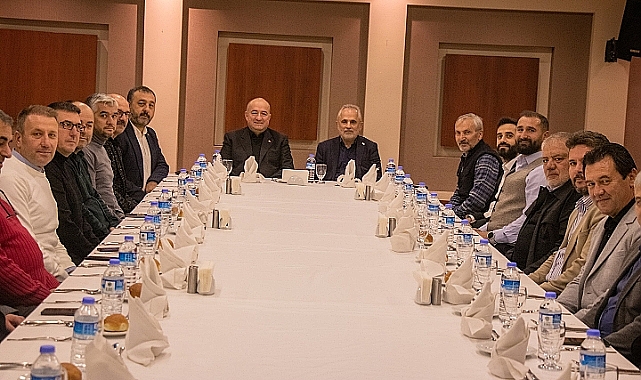 AK Partili Gider, İlçe Başkanlarıyla Önemli Toplantı Yaptı