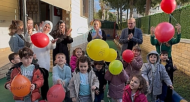 Başkan Öztürk Miniklerle Eğlendi