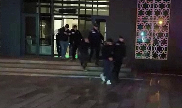 Çanakkale'de 1 Milyon Dolar Dolandıranlar  Yakalandı