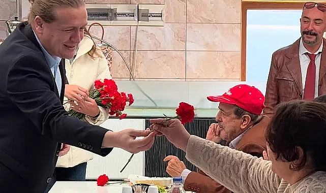 Lapseki Belediye Başkanı Öztürk'ten anlamlı buluşma