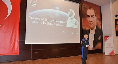 Türkiye'nin İlk Astronotu Gezeravcı ÇTSO' da Öğrencilerle Buluştu