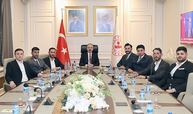 AK Parti Tekirdağ Gençlik Kollarından Turan’a ziyaret etti