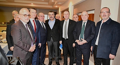 AYHAN GİDER, ''BİZİM DAVAMIZ, MİLLETE HİZMET DAVASIDIR''