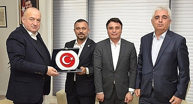Hak-İş Konfederasyonu Çanakkale İl Başkanı Yılmaz'dan AK Parti Çanakkale Milletvekili Ayhan Gidere Ziyaret 