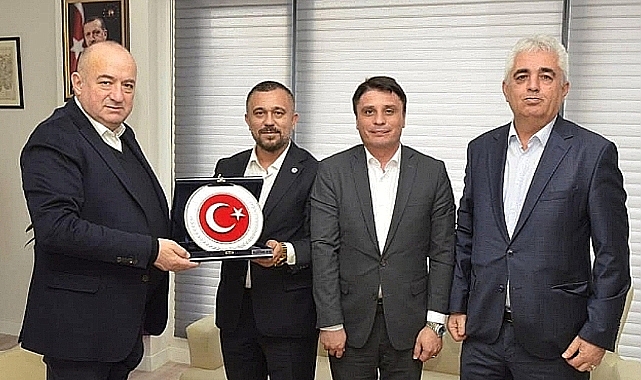 Hak-İş Konfederasyonu Çanakkale İl Başkanı Yılmaz'dan  AK Parti Çanakkale Milletvekili Ayhan Gidere Ziyaret