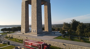 AL SANCAĞIN DALGALANDIĞI HER YERDİR ÇANAKKALE!