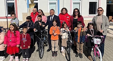 Lapseki'de Kan Bağışcısı Sağlayan Öğrenciler Ödüllendirildi