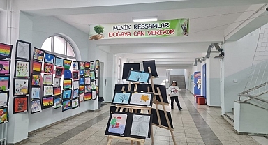 Özlem Kayalı İlkokulu'nun Minik Ressamları Doğaya Can Verip, TEMA Vakfına Destek Oluyor