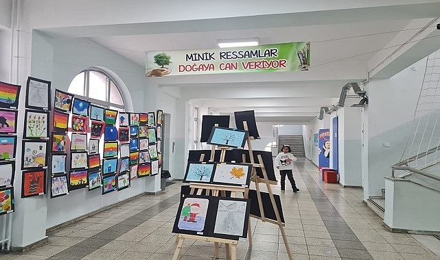 Özlem Kayalı İlkokulu'nun Minik Ressamları Doğaya Can Verip, TEMA Vakfına Destek Oluyor