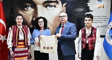 Başkan Arslan, Misafir Çocukları Ağırladı