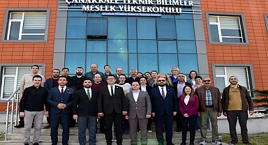 ÇOMÜ Teknik Bilimler Meslek Yüksekokulu (MYO)’da devir teslim töreni gerçekleştirildi.