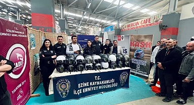 Ezine Festivalinde Örnek Güvenlik Projesi, Ücretsiz Kask ve Yelek Dağıtıldı