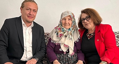 Başkan Öztürk; Anneleri Ziyaret Etti, “İyi ki Varsınız”