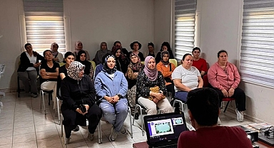 Çanakkale Belediyesi Troia Sosyal Yaşam Evi’nde “Bağımlılıkla Mücadele Eğitimi” düzenlendi.