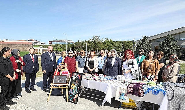 Çanakkale’de “2025 Aile Yılı” kapsamında Büyük Aile Festivali coşkuyla kutlandı.