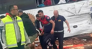 Ezine İlçesinde Meydana Gelen Trafik Kazasında Can Pazarı...