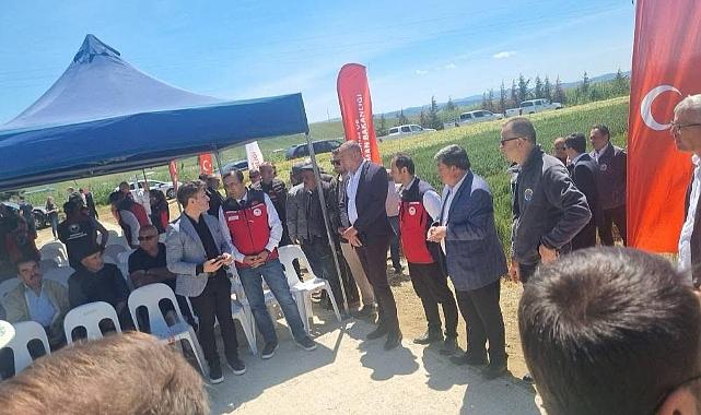 Gelibolu İlçesinde, "14 buğday, 2 arpa çeşit demonstrasyonu "Tarla Günü Etkinliği Düzenlendi
