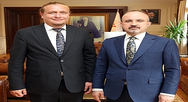 Turan: Günlük hiçbir ucuz tavır ve davranış memleket sevdamıza engel olamaz