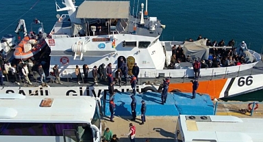 23 Tutuklamalı Göçmen Kaçakçılığı Operasyonunda Suç Örgütü Çökertildi !