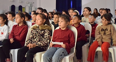 Akçapınar Köyündeki Çocuklar Sinemayla Buluştu