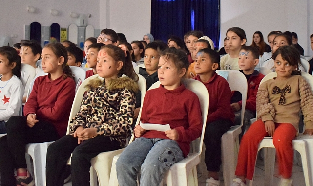 Akçapınar Köyündeki Çocuklar Sinemayla Buluştu