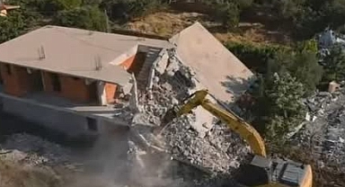 Ayvacık İlçesinde Kaçak Yapı Yıkımları Devam ediyor