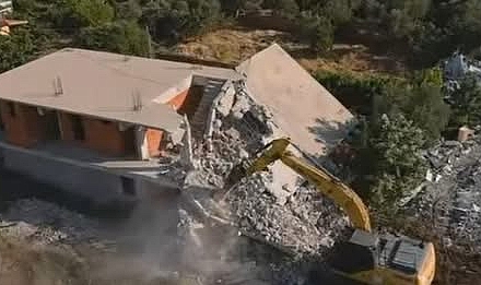 Ayvacık İlçesinde Kaçak Yapı Yıkımları Devam ediyor