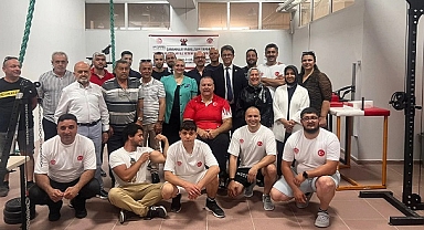Çanakkale'de Bilek Güreşi Antrenman Salonu Hizmete Başladı