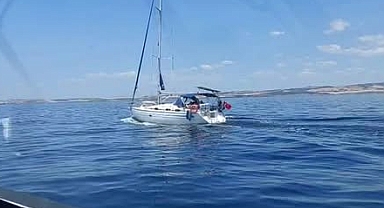 Gelibolu'da Yelkenli Göçmen Tekneye Operasyonu