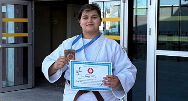 Yeniceli Sporcu Sümeyye Işıktaş’tan Türkiye Üçüncülüğü!